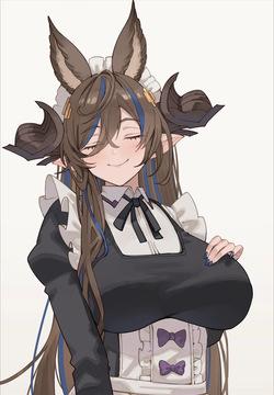 ミルクが溢れちゃうメイドさん