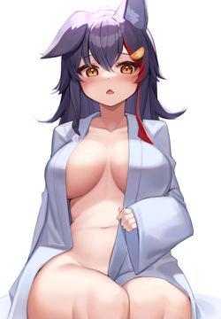 おっぱい見える...？